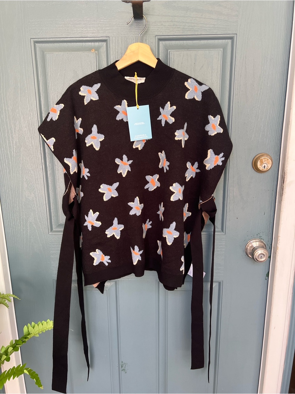 NWT Compania Fantastica Black floral print tie-sleeve mock neck sweater